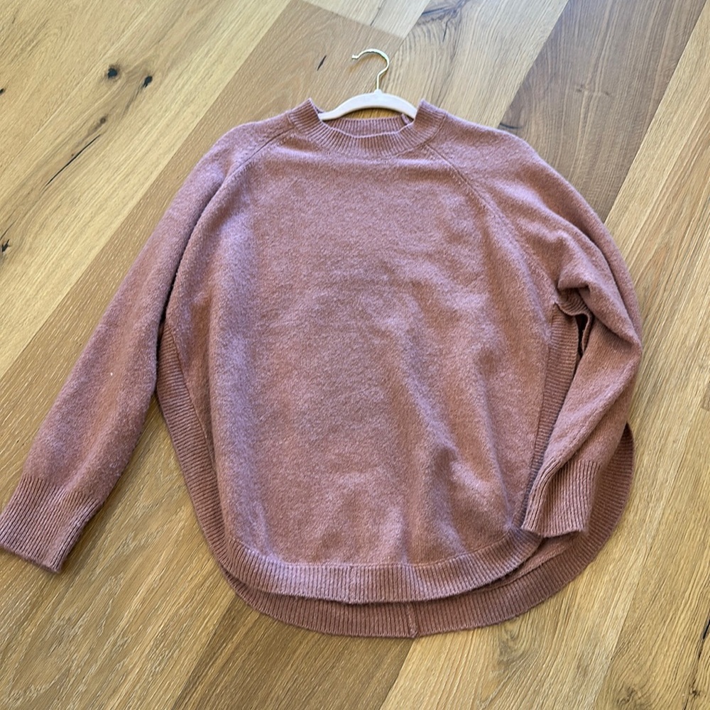 BB Dakota Sweater